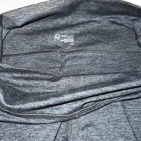 Offline by Aerie The Hugger High-waist Charcoal Leggings with Pockets - Picture 5 of 6